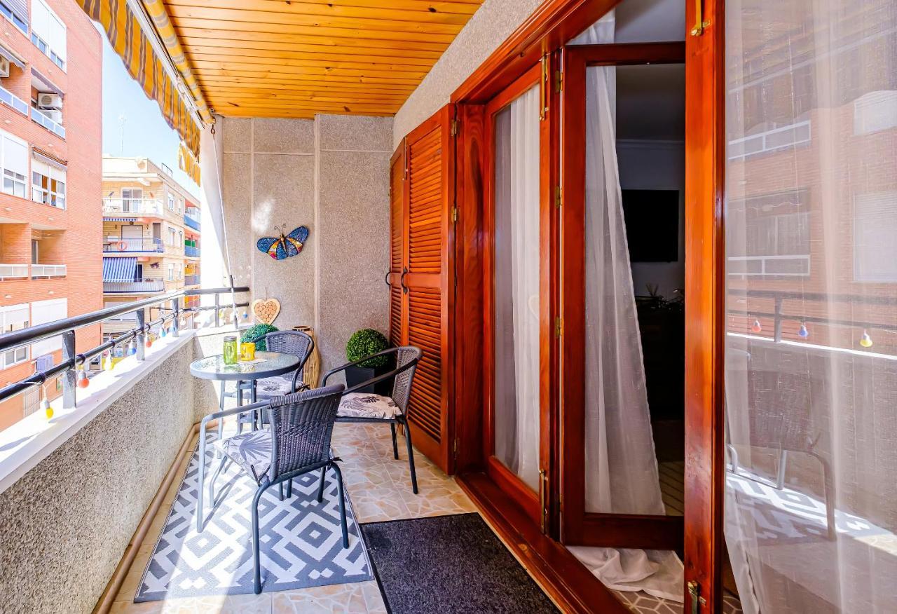 Apartament Alexandro'S Apartment Torrevieja Ngoại thất bức ảnh