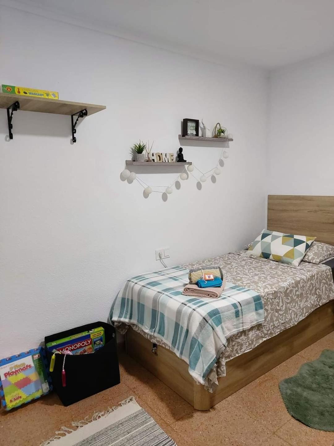 Apartament Alexandro'S Apartment Torrevieja Ngoại thất bức ảnh